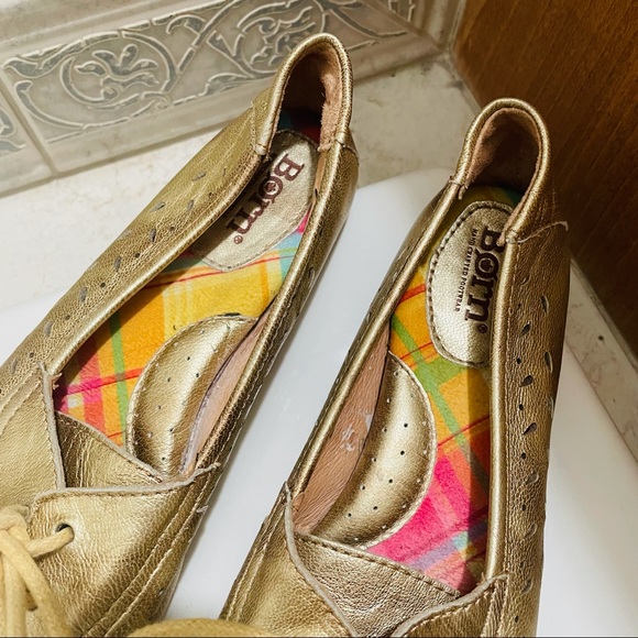Born Gold flats size 6 - Picture 3 of 5